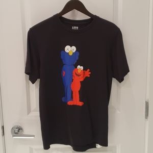 Kaws x uniqlo x sesame street bff elmo
